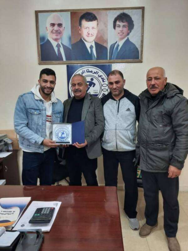 من تكريم الر مثا لمناصرة