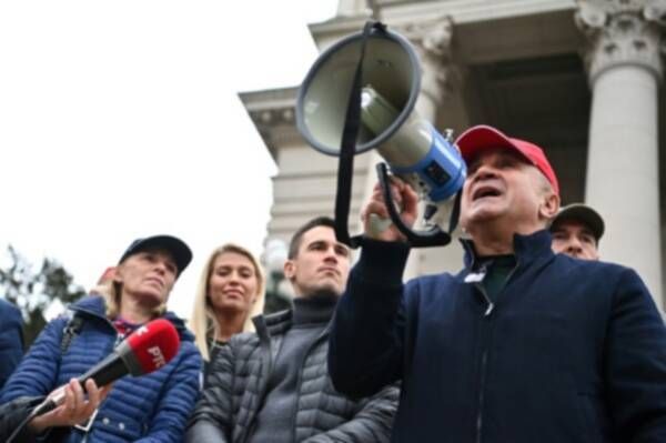 79A57F43-AE6B-4578-B326-D1CCB9B92DD4