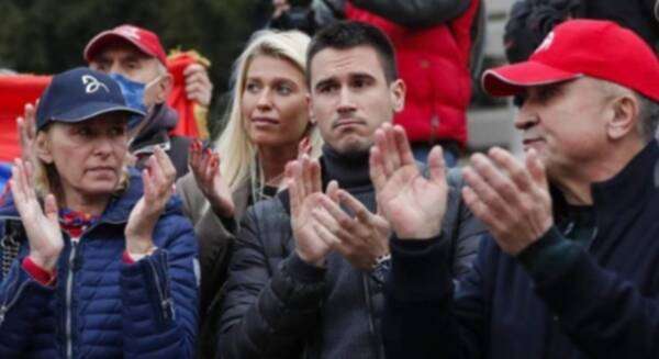 من التظاهرة