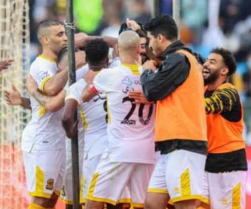 لاعبو الاتحاد