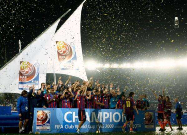 تتويج برشلونة في الإمارات - أرشيفية