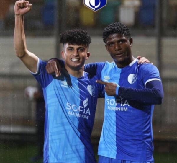 لاعبو الهلال