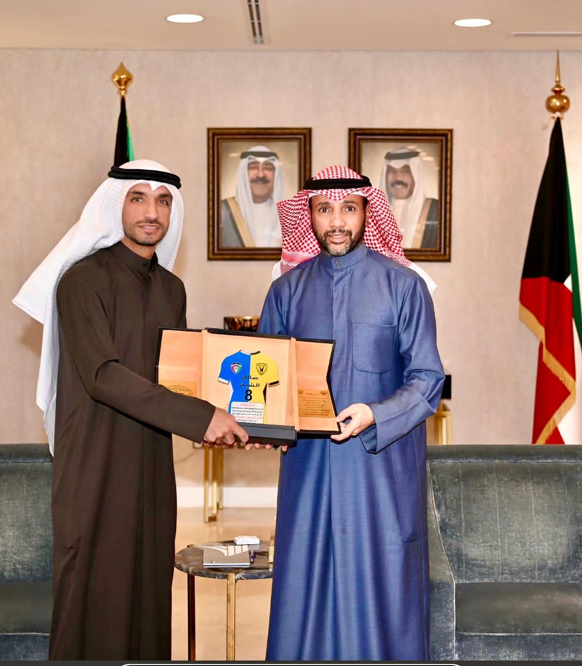 صالح الشيخ ومرزوق الغانم 