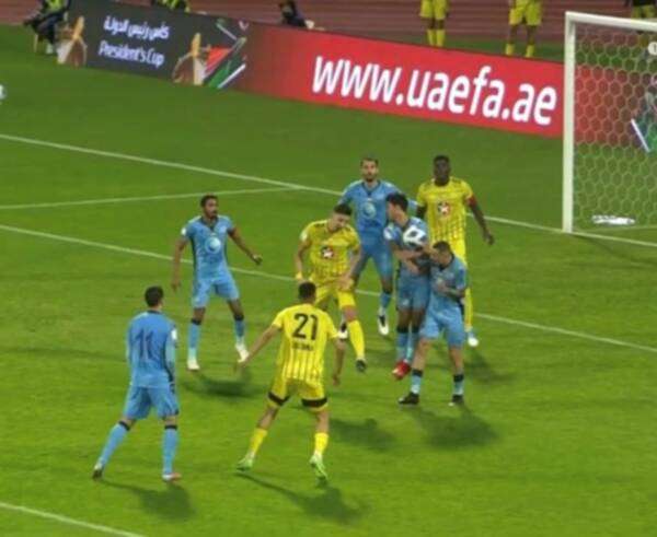 من كأس رابطة المحترفين