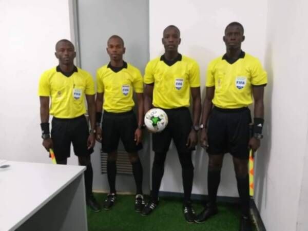طاقم التحكيم السنغالي