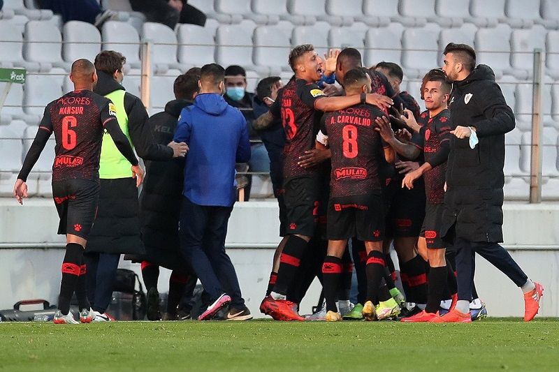 لاعبو سانتا كلارا (نقلا عن حساب سانتا كلارا علي تويتر)