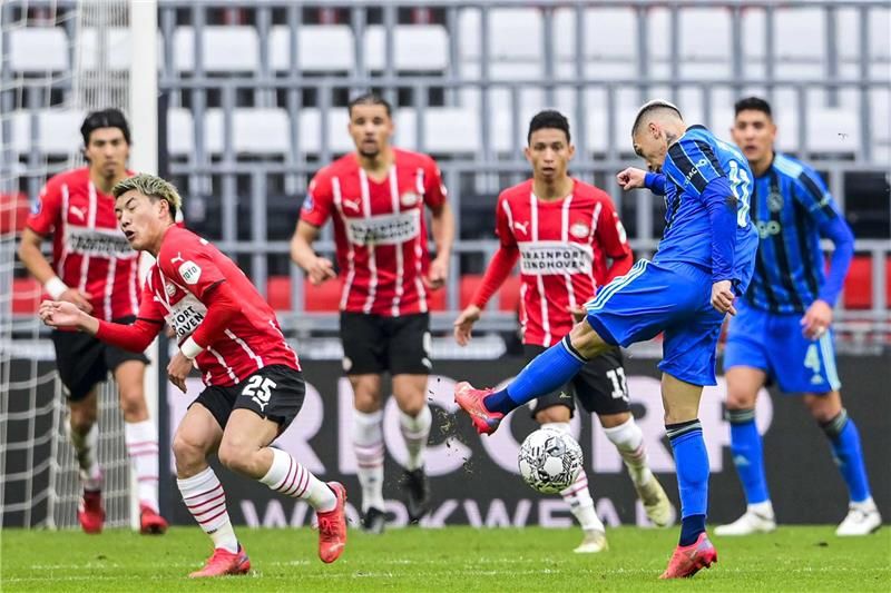 ارشيفيه - من الدوري الهولندي