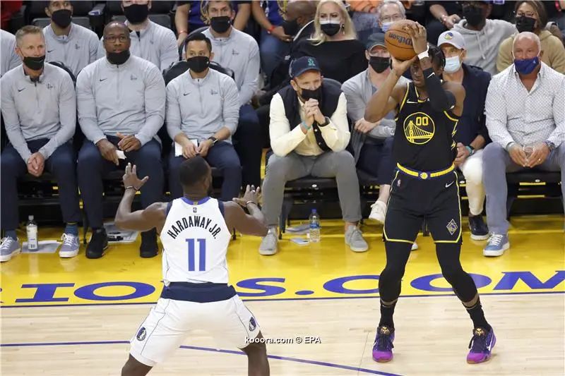 ?i=epa%2fbasketball%2f2022-01%2f2022-01-26-09709725_epa