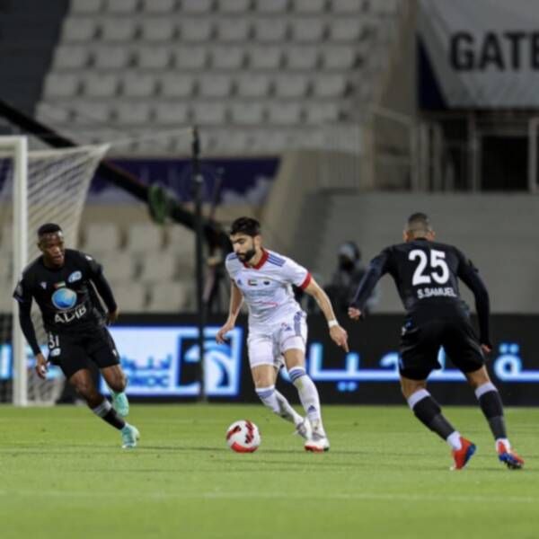 من الدوري الإماراتي