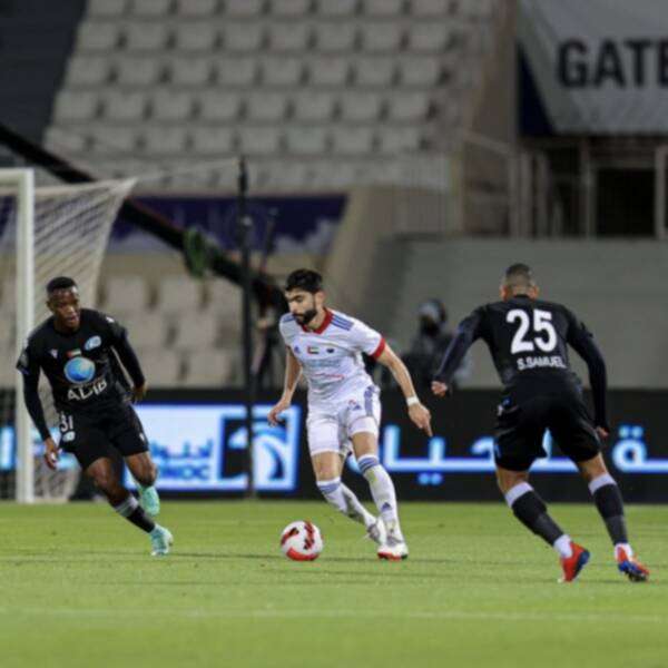 من الدوري الإماراتي