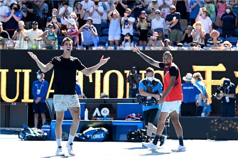 نيك كيريوس وتاناسي كوكيناكيس