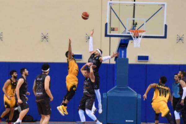 من مباراة القادسية وكاظمة أمس