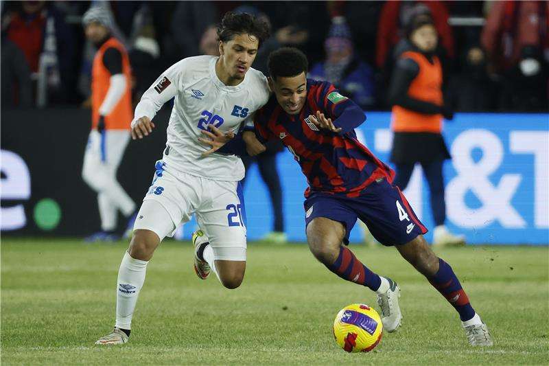 من لقاء أمريكا و السلفادور