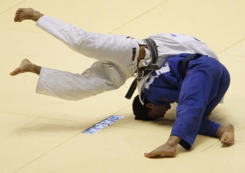 2010-09-12t124616z_01_tok609_rtridsp_3_judo_reuters