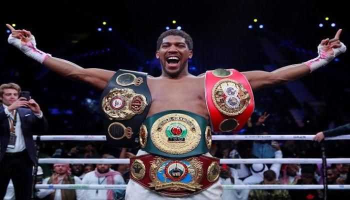 124-160803-joshua-hopes-set-up-match-at-tottenham-stadium_700x400