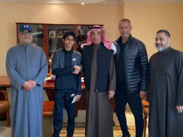  اليرموك يكرم محمد العوضي