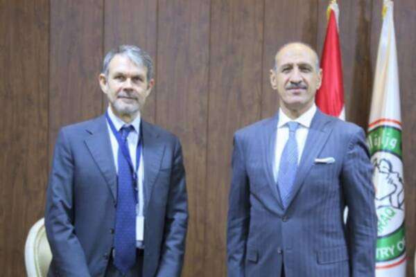 عدنان درجال وجوناس لوفان