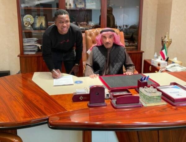 جيري جبريل يوقع عقود انضمامه لليرموك