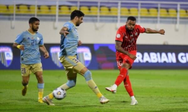 من الدوري الإماراتي