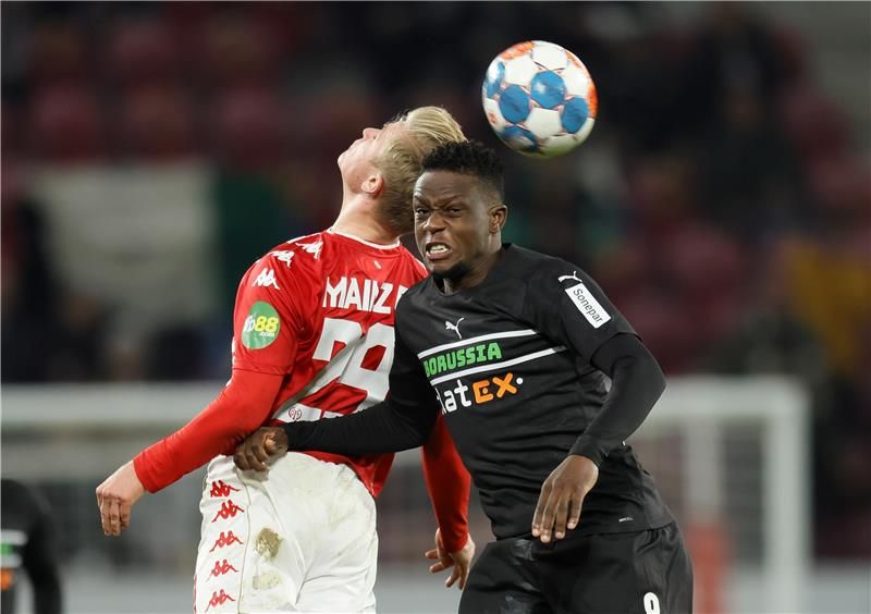 دينيس زكريا