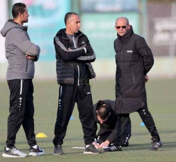 فييرا خلال قيادته تدريب الوحدات