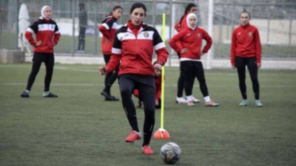 لاعبات منتخب الأردن