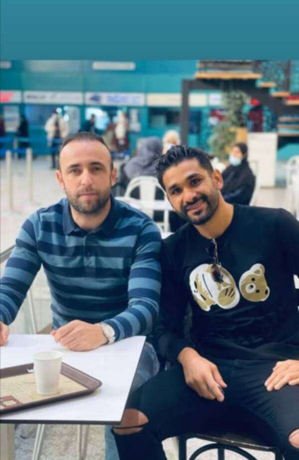 بلال العيفة في مطار تونس قرطاج