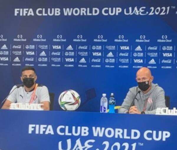 من المؤتمر الصحفي