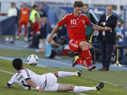 2011-06-042011-06-04t171726z_01_stp05_rtridsp_3_soccer-euro_reuters