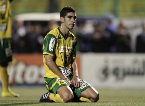 2010-10-16t231330z_01_lar01_rtridsp_3_soccer_reuters