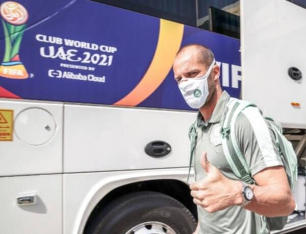 وصول بالميراس إلى أبوظبي