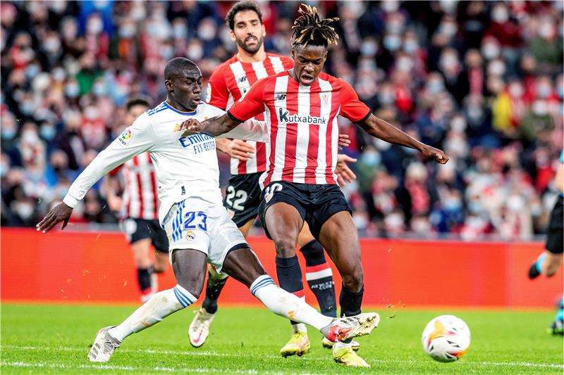 من مباراة سابقة بين الفريقين