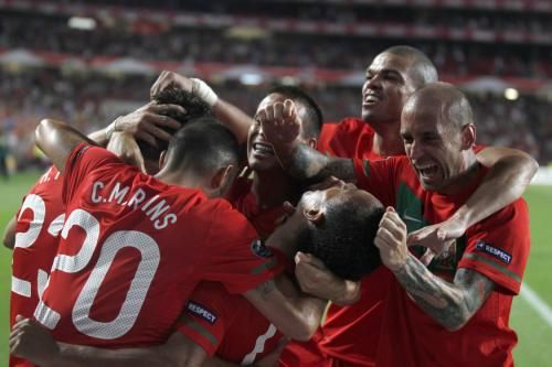 2011-06-042011-06-04t214009z_01_rfm06_rtridsp_3_soccer-euro_reuters