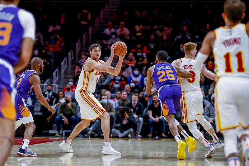 من لقاء هوكس وصنز 