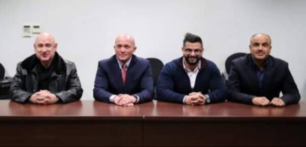 من الانتخابات