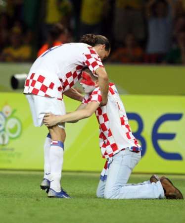2006-06-13t205607z_01_wcck134_rtridsp_2_sport-soccer-world