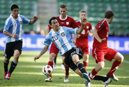 2011-06-052011-06-05t161706z_01_kac001_rtridsp_3_soccer-friendly_reuters