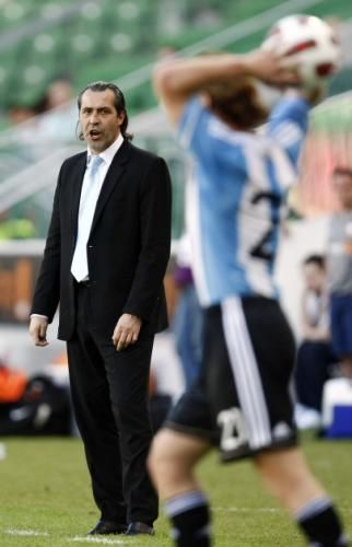 2011-06-052011-06-05t171602z_01_kac04_rtridsp_3_soccer-friendly_reuters