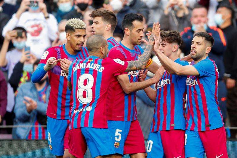 لاعبو برشلونة
