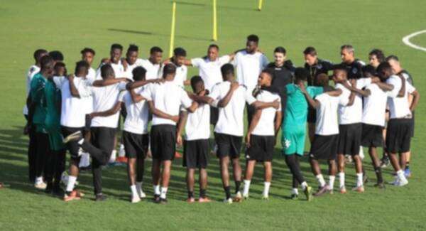 لاعبو الهلال