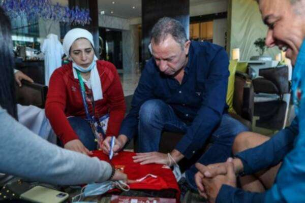 من توقيع محمود الخطيب