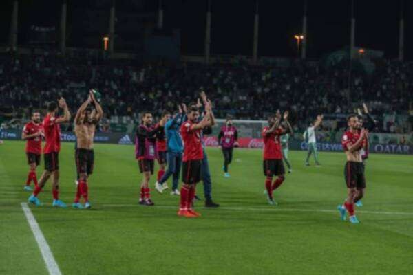 لاعبو الأهلي