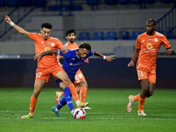 من الدوري الإماراتي