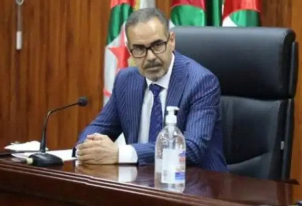 وزير الشباب والرياضة الجزائري عبد الرزاق سبقاق