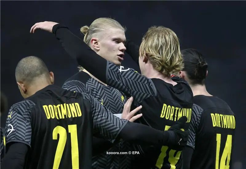 ?i=epa%2fsoccer%2f2021-12%2f2021-12-18%2f2021-12-18-09648861_epa