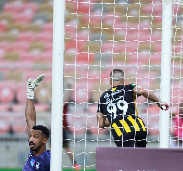 فرحة حمد الله بالهدف