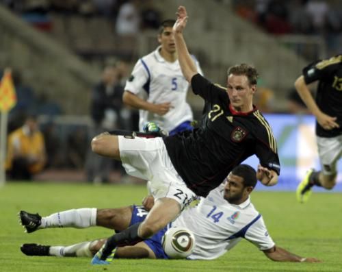 2011-06-072011-06-07t183005z_01_bak04_rtridsp_3_soccer-euro_reuters