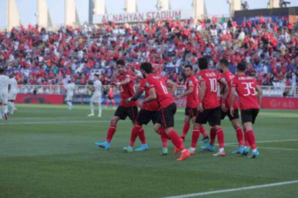 لاعبو الأهلي