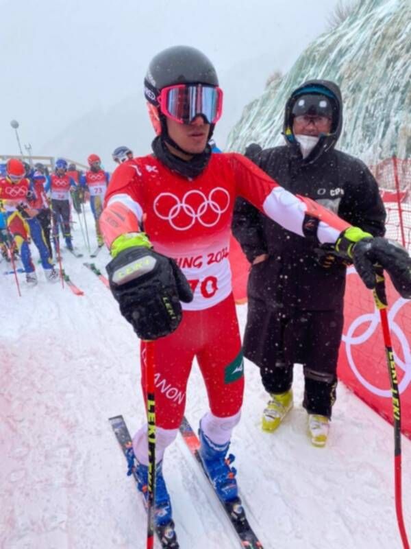 سيزارعرنوق وبجانبه مدربه قبيل إنطلاق السباق