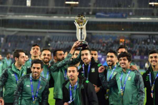 لاعبو العربي